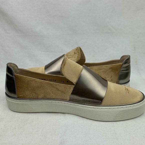 Stuart Weitzman Boyband Velvet Slip-On sz… - Picture 6 of 11